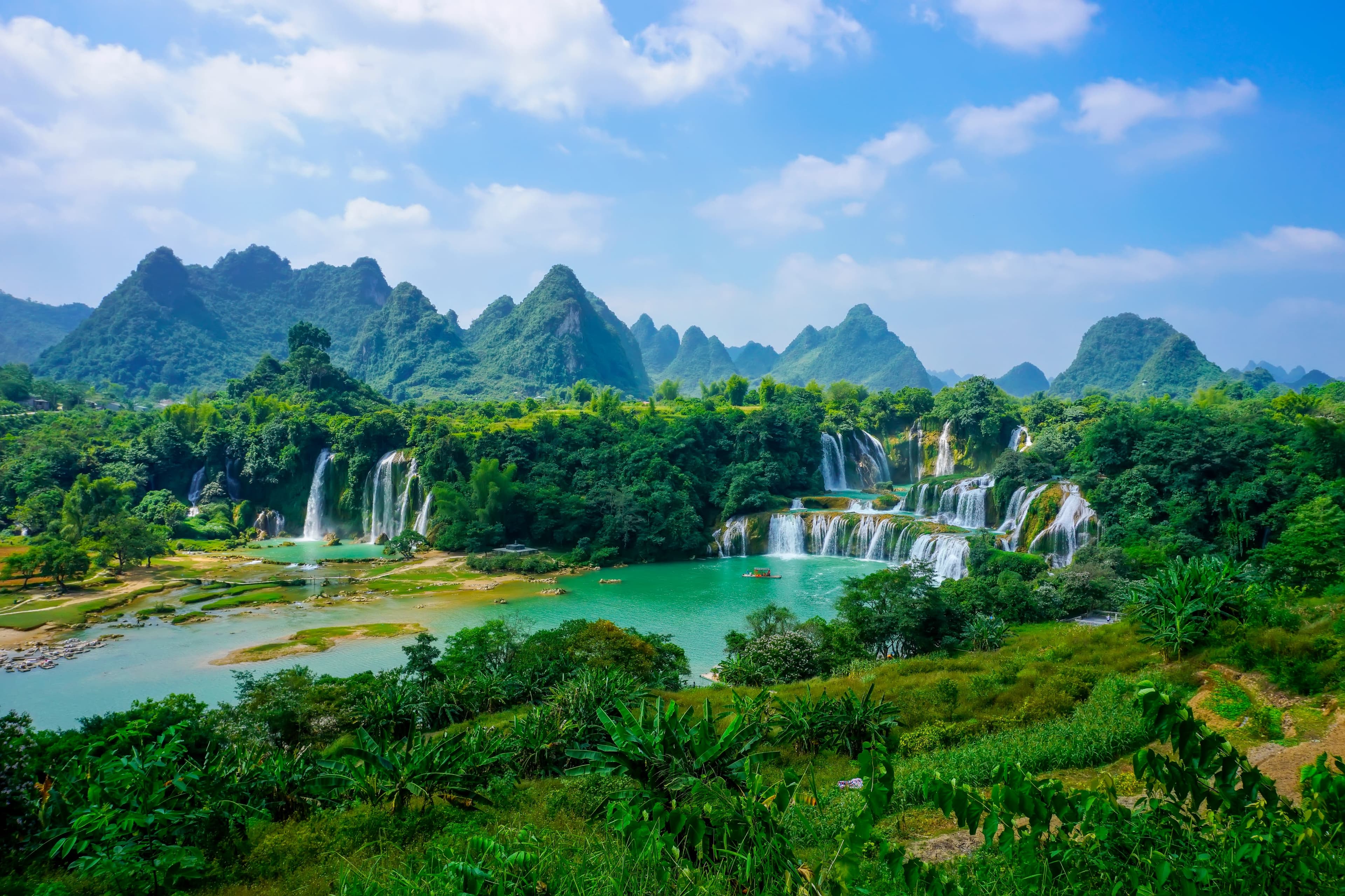 Explore new locations with Globaltrails