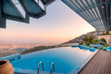 Luxury and Premium Tours by Globaltrails Holidays