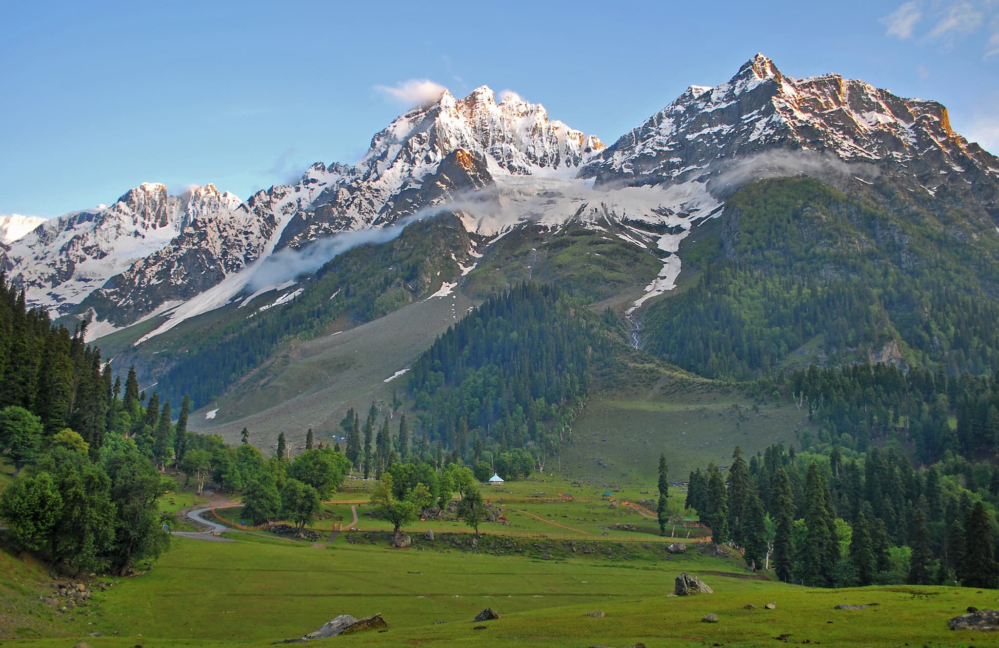 Thajiwas Glacier