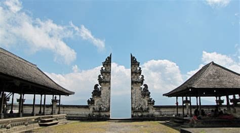 Globaltrails Holidays Bali Handara Gate