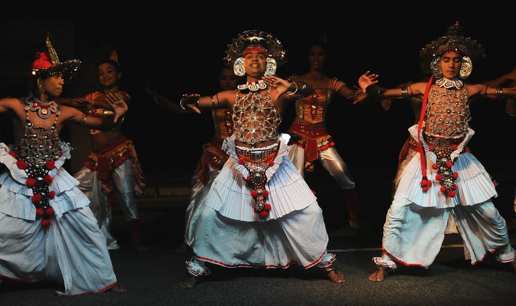 Globaltrails Holidays Traditional Kandyan dance show