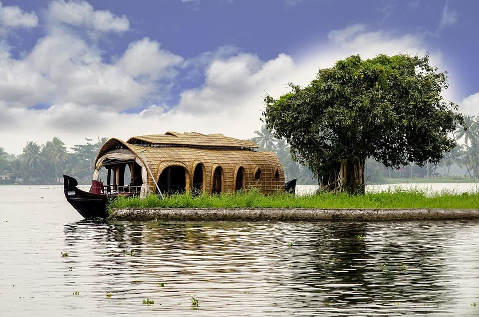 Globaltrails Holidays Kerala houseboat